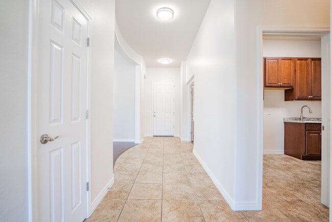 Building Photo - 17564 W Verdin Rd