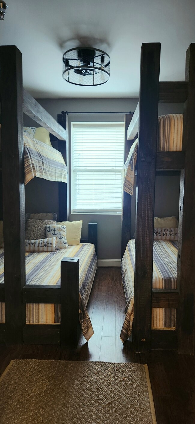 Building Photo - 9661 Curry Hwy