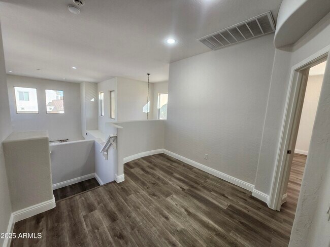 Building Photo - 7762 E Boston St