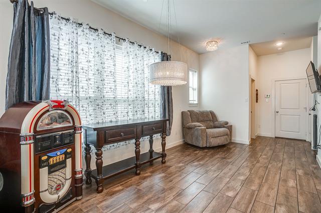 Building Photo - 6449 Iron Horse Blvd