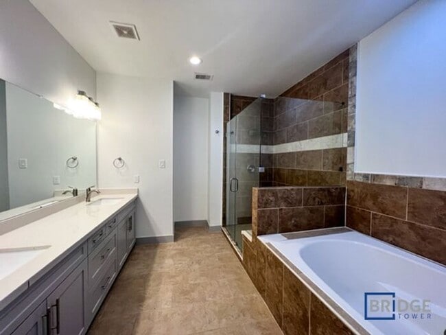 Building Photo - 2208 Arabelle St