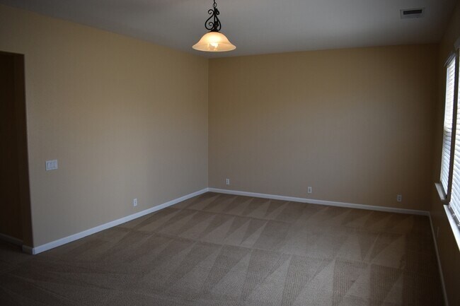 Building Photo - 1220 CAVALAIRE Ct