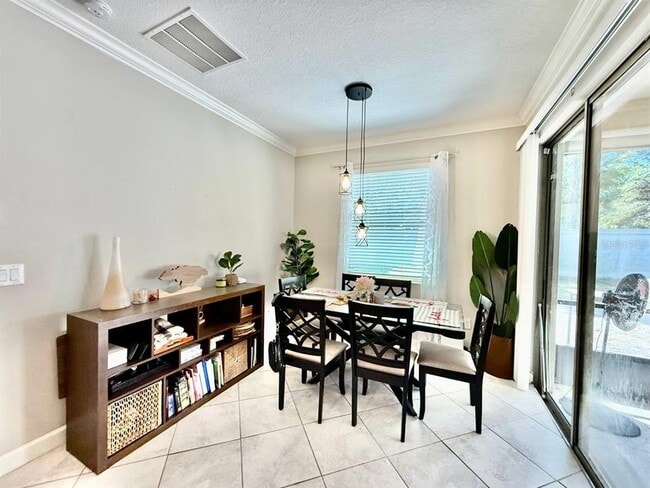 Building Photo - 10143 Count Fleet Dr