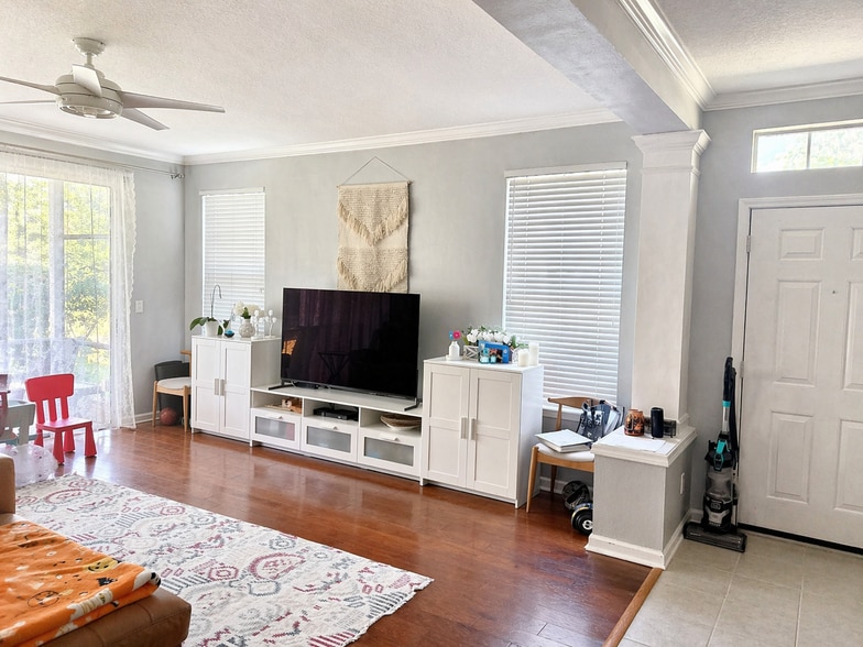 Building Photo - 8410 Drayton Park Dr