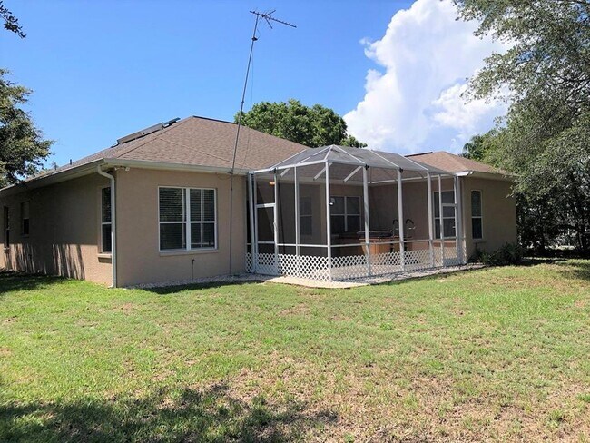 Building Photo - 4200 Tennyson Way