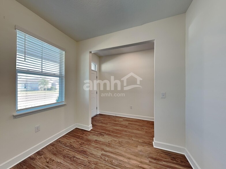 Building Photo - 4803 Windy Hammock Way