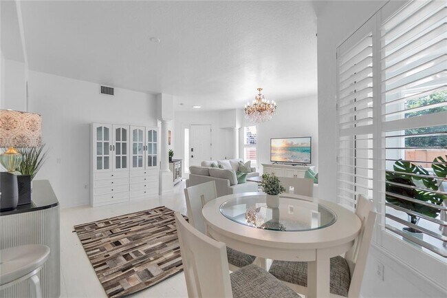 Building Photo - 5405 46th Ct W