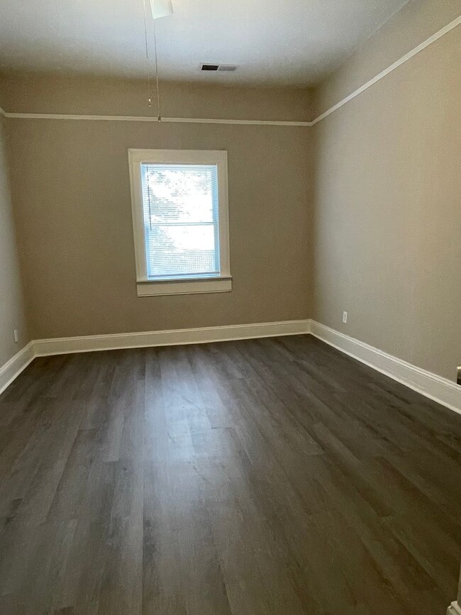 Building Photo - AMAZING 3br/2ba NEW RENOVATION IN ATLANTA!...