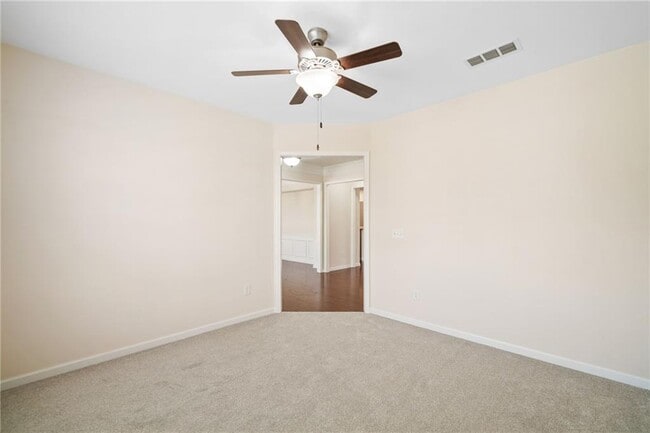 Building Photo - 522 Spring View Dr