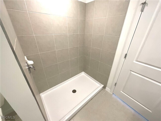 Building Photo - 11961 Savanna Lks Blvd