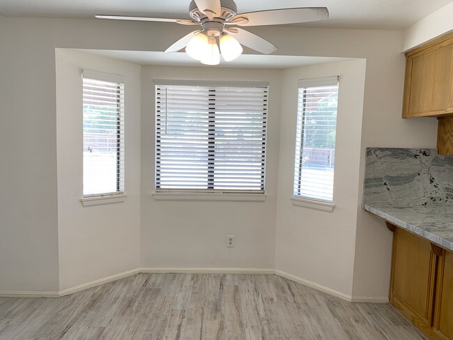 Building Photo - 14957 Mandan Rd