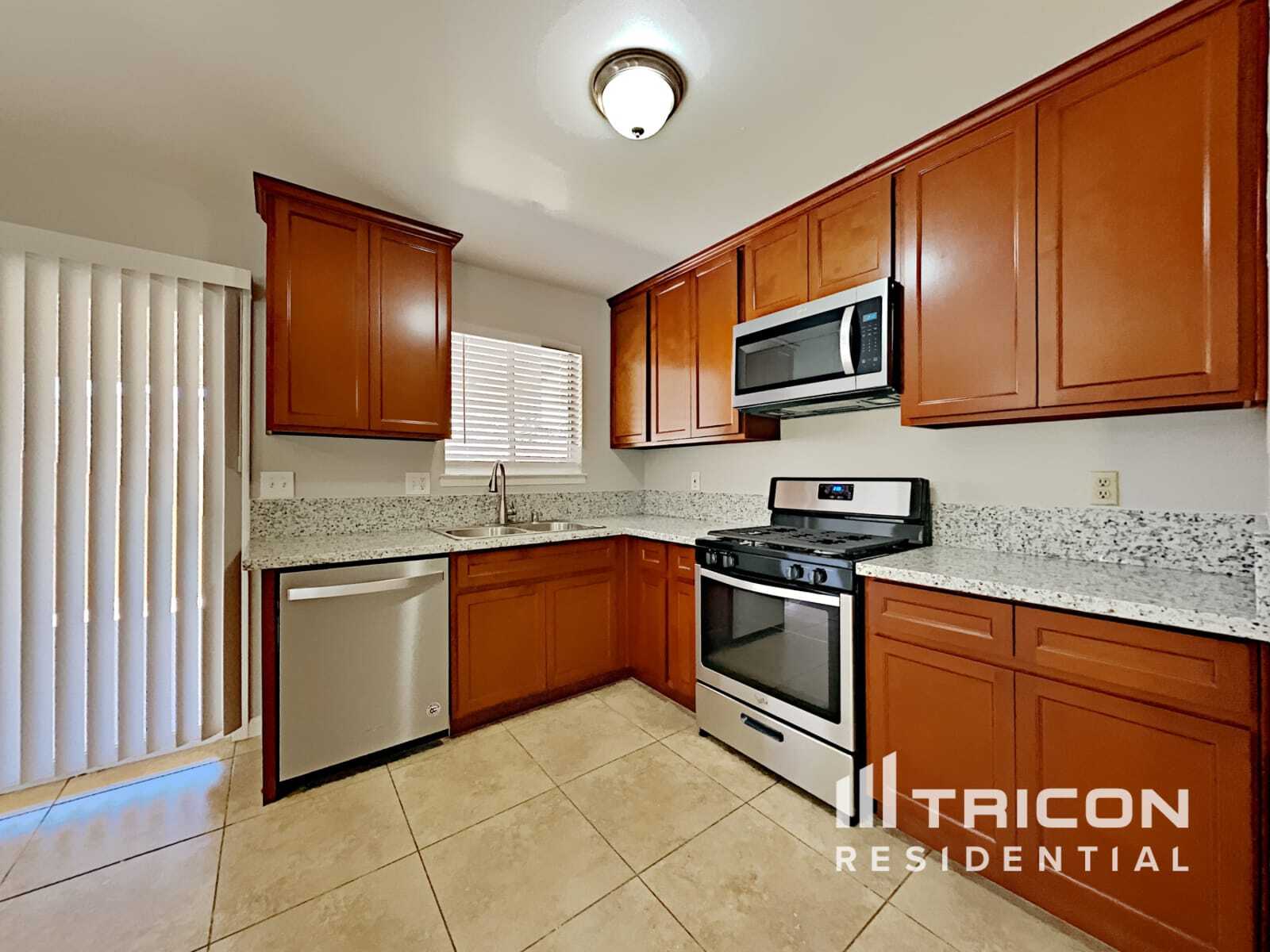 Building Photo - 7827 Charmette Way