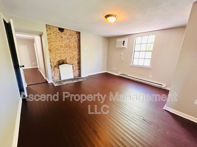 Building Photo - 3503 Dodson Ave