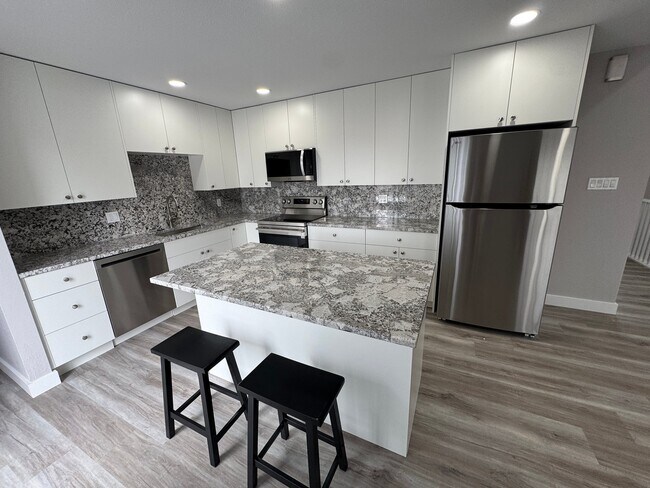 Building Photo - 8470 Everett Way