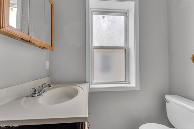 Building Photo - 3820 Riverside Ave