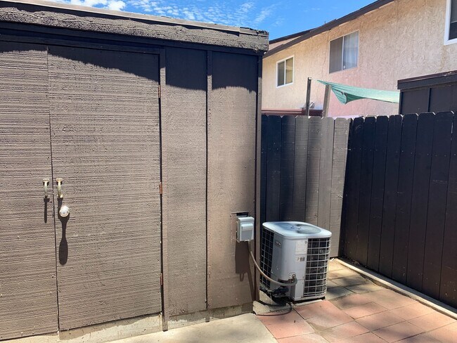Building Photo - Cozy 2 Bed 1 Bath Home For Rent