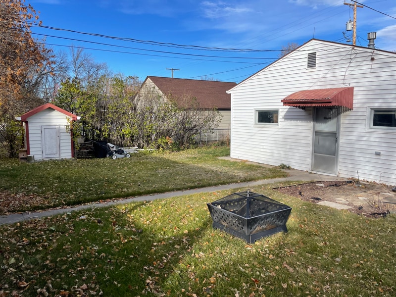 Building Photo - 2415 3rd Ave S