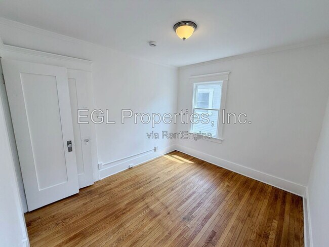 Building Photo - 3521 1/2 Mont Clair Street