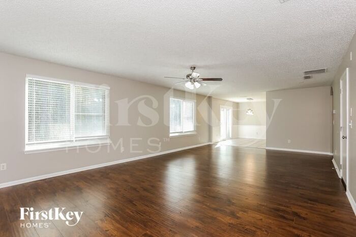 Building Photo - 942 Ford Wood Dr
