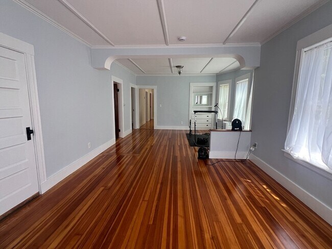 Building Photo - 51 Chandler St