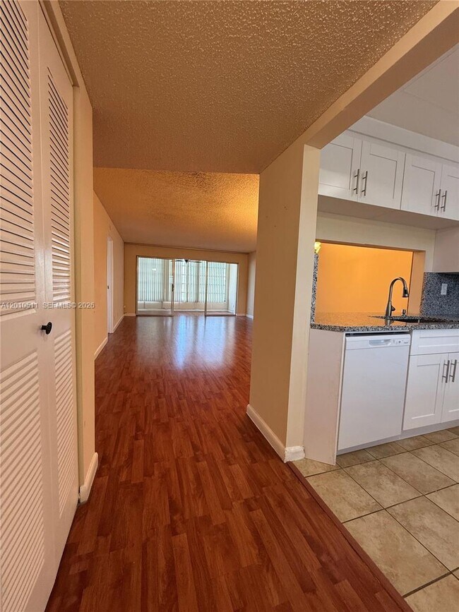 Building Photo - 8340 Sands Point Blvd