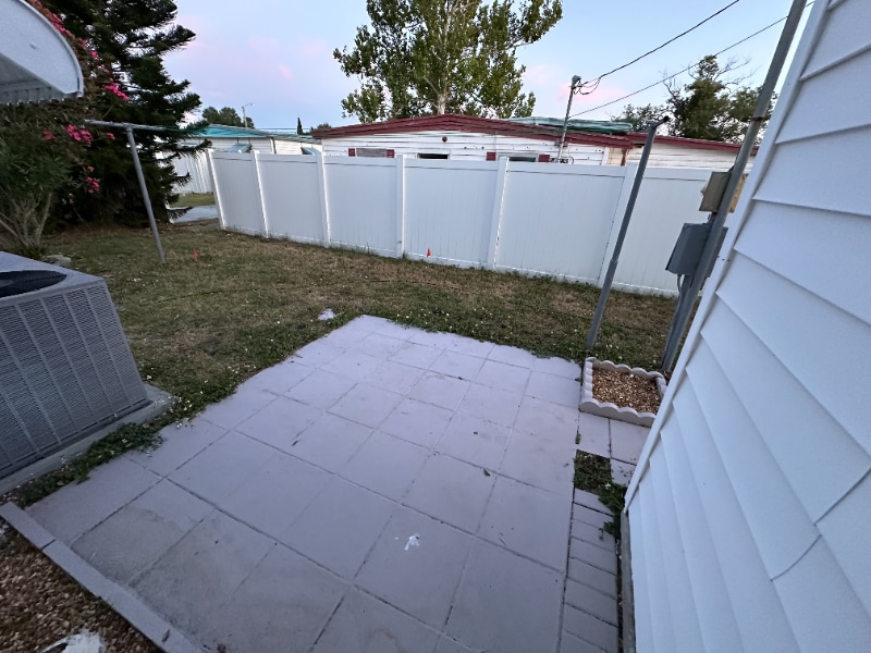 Building Photo - 4024 Reggie Dr
