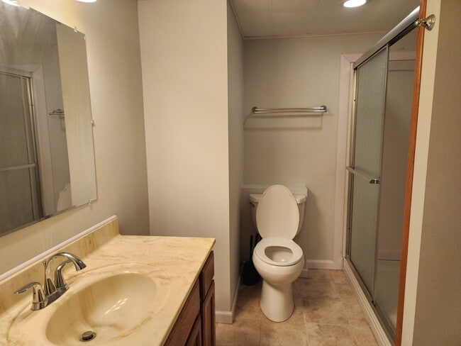 Building Photo - 908 S 48th Ave
