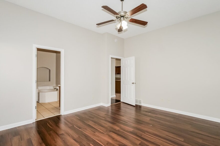 Building Photo - 1547 Wynne Grove Rd