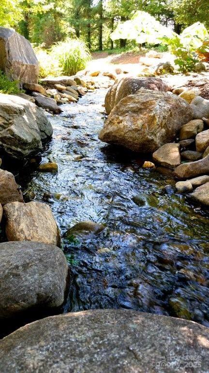 Building Photo - 21 Craftsman Overlook Rdg