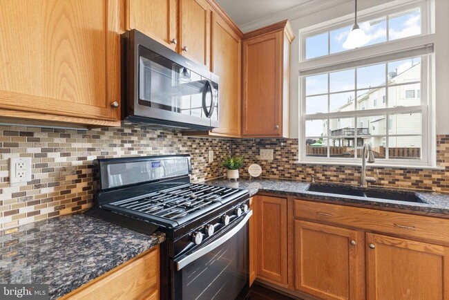Building Photo - 44479 Watertown Terrace