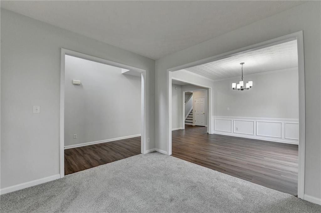 Building Photo - 6670 Island Pointe Dr