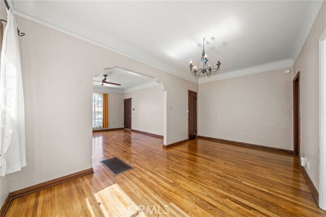 Building Photo - 1142 Bennett Ave