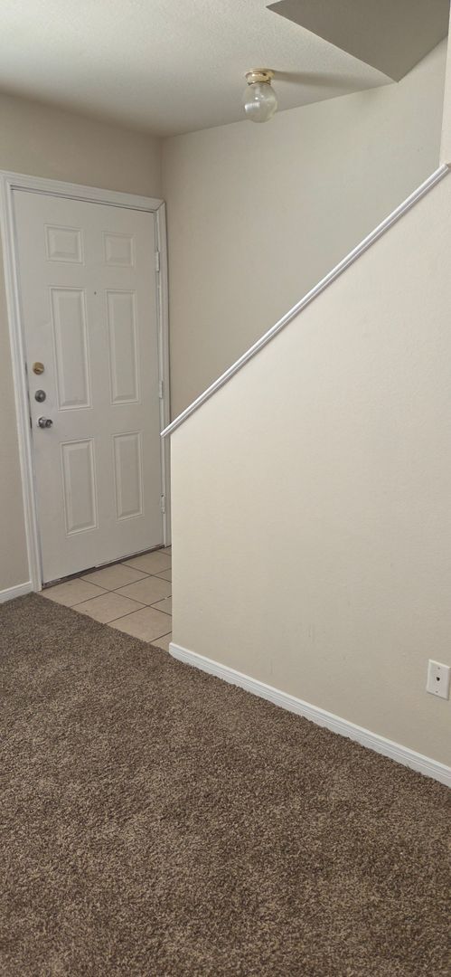 Building Photo - 809 Leifester Cir