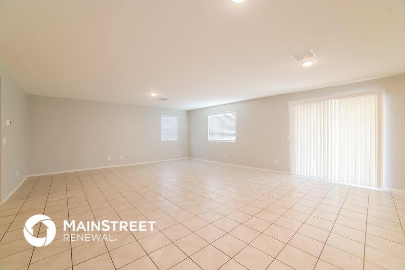 Building Photo - 8704 S 253rd Dr