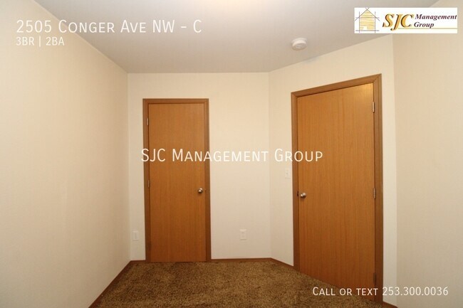 Building Photo - 2505 Conger Ave NW
