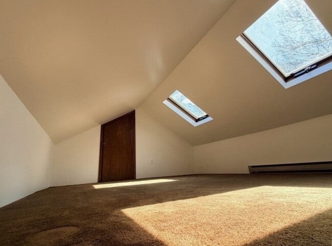 Building Photo - 38 Byron St