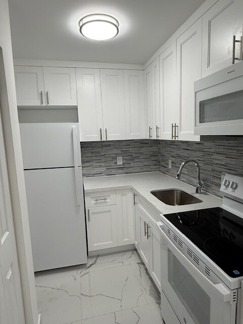 Building Photo - 5962