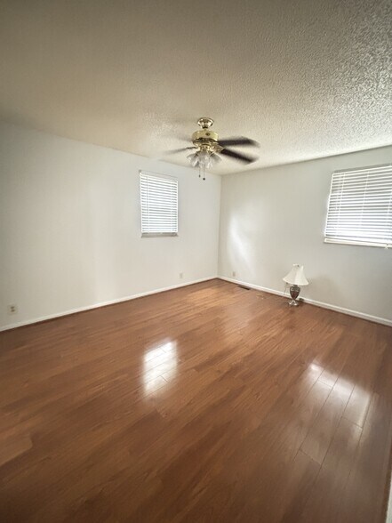 Building Photo - 3929 Creekway Ct