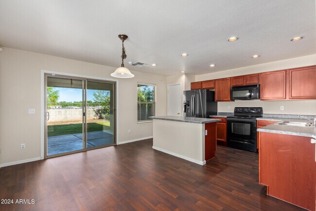 Building Photo - 17255 N 184th Dr