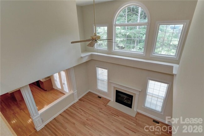 Building Photo - 10496 Gunnison Ln