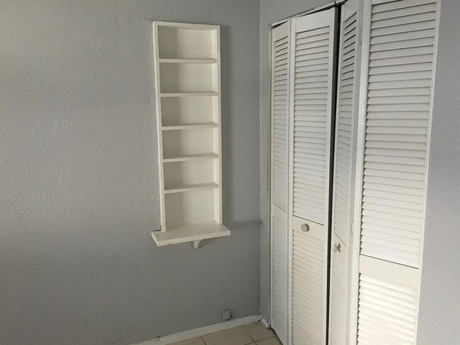 Building Photo - 715 51st Ave N