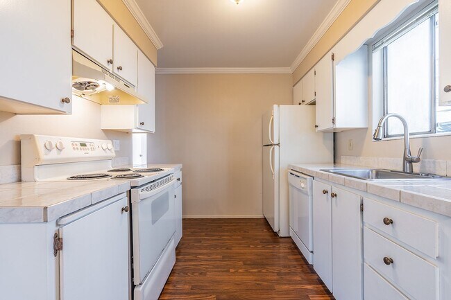Building Photo - Market Street Apartments