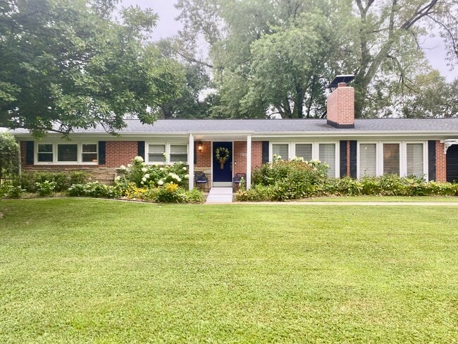 Building Photo - 766 Wenneker Dr