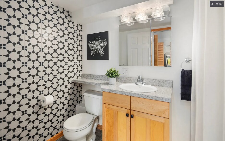 Bathroom - 306 S 193rd St