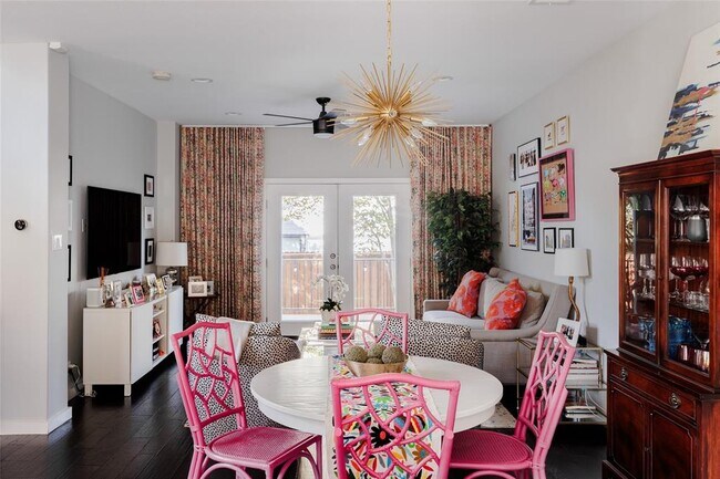 Building Photo - 2412 Wilson St