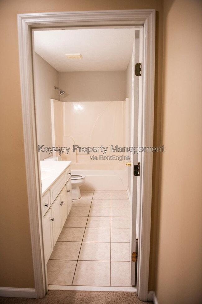 Building Photo - 242 Stonington Dr