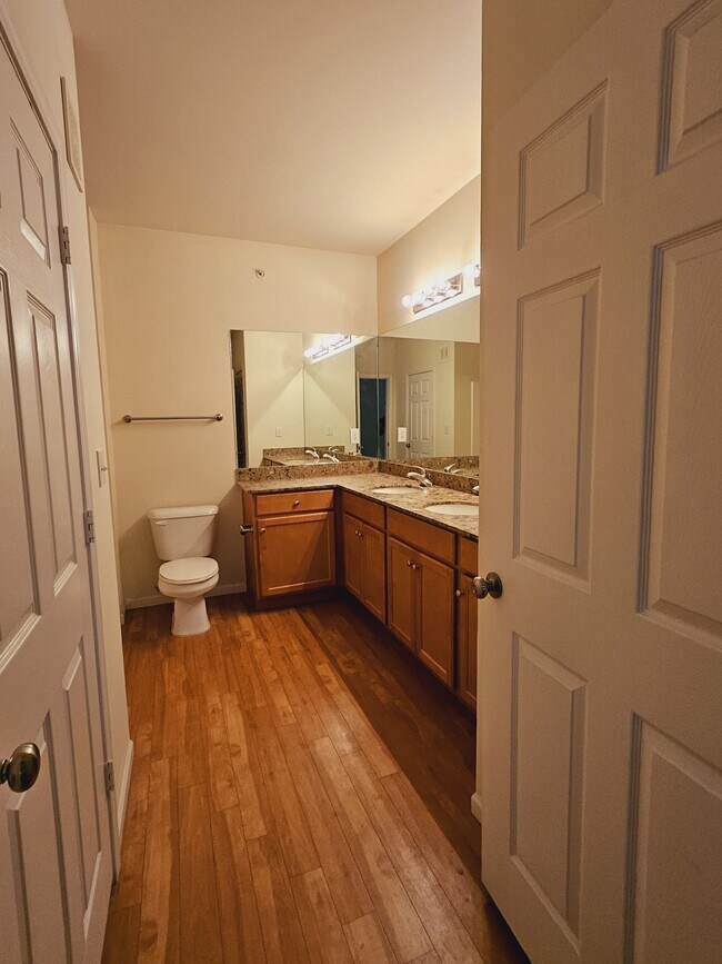 Building Photo - 1270 Strassner Dr