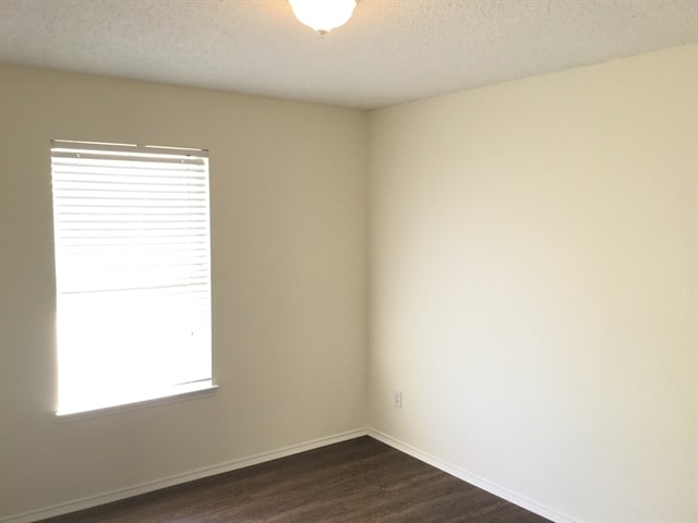 Building Photo - 1004 Ashland Ct