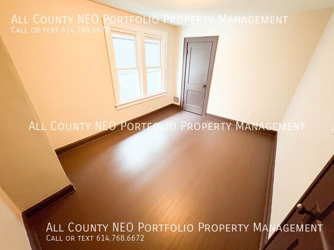 Building Photo - 21 N Wayne Ave