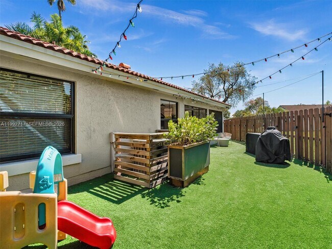 Building Photo - 2083 Augusta